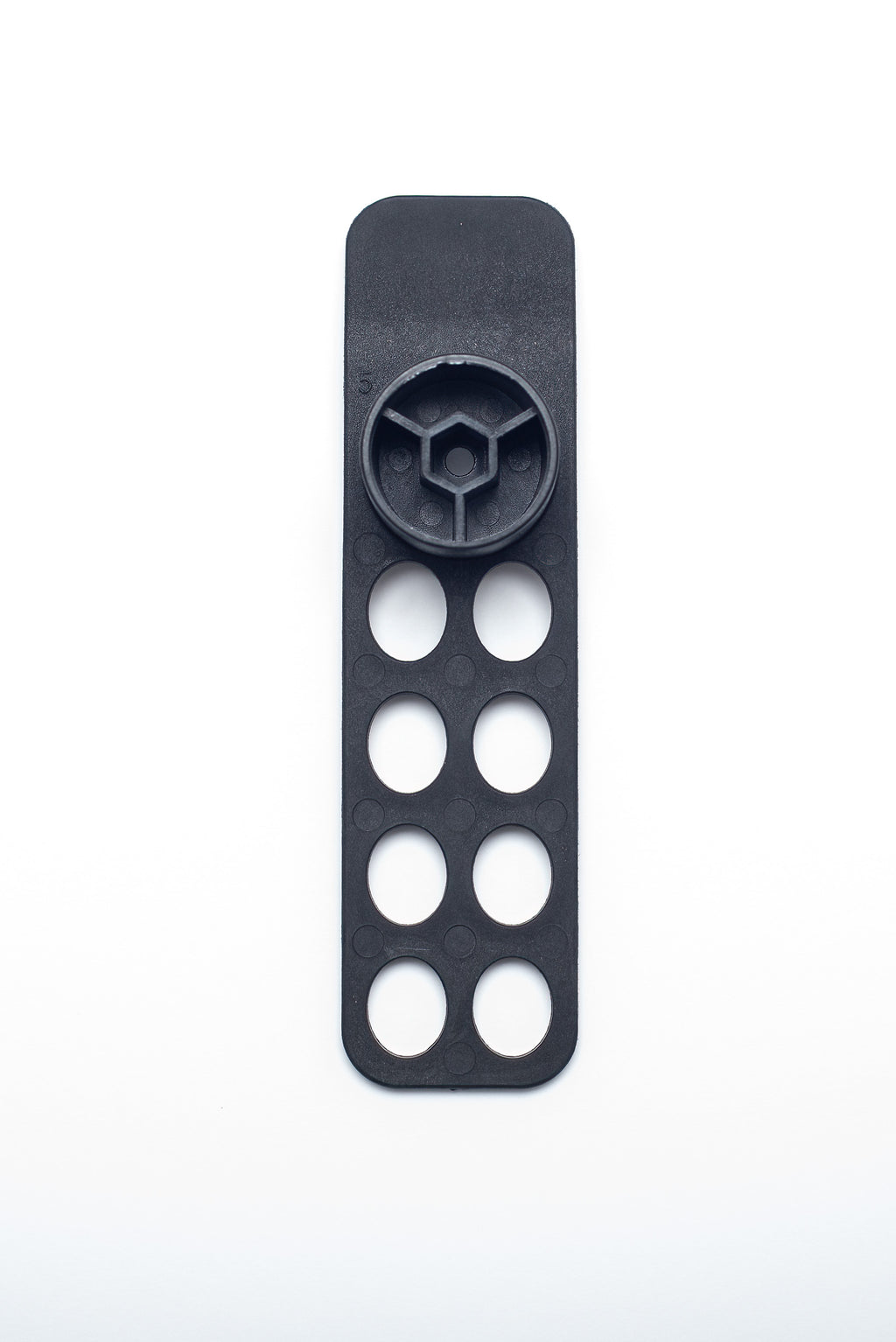 StrapDock™ – Compact Vertical Cargo Strap & Bungee Cord Organizer